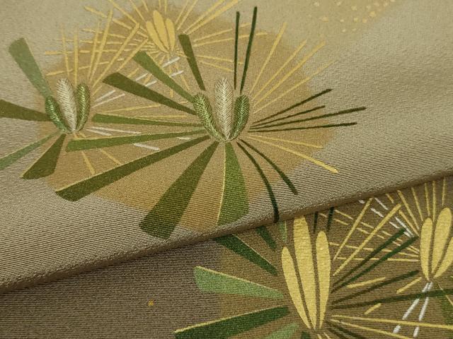 平和屋本店■極上　人間国宝　福田喜三郎　訪問着　刺繍　亀甲松葉文　枯色地　暈し染め　金銀彩　逸品　未使用　DZAA8689kh5