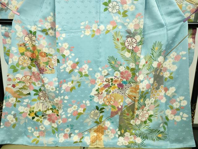 平和屋本店■極上　創業460年・千總　振袖　駒刺繍　宝尽くし　扇面花文　空色地　金彩　高島屋扱い　逸品　DZAA8693kh5 平和屋本店□極上 創業460年・千總 振袖 駒刺繍 宝尽くし 扇面花