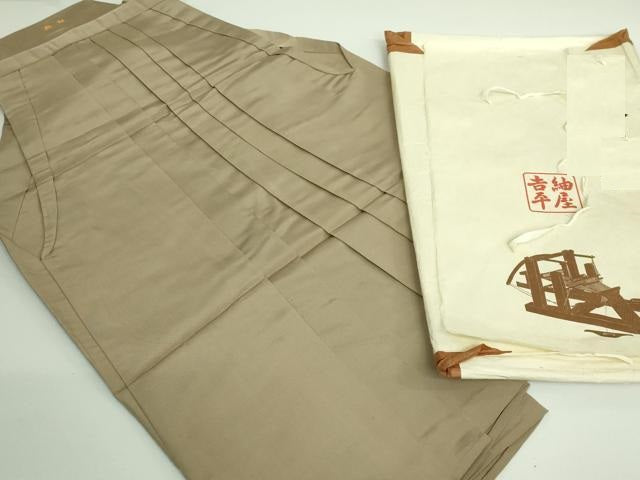 平和屋着物●極上　男性　創業100年　毘龍織　安部吉　馬乗り袴　紬屋吉平　肥後煤竹色　たとう紙付き　逸品　DZAA8849kh5
