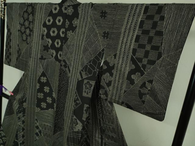 平和屋本店■極上　本場大島紬　刺し子　総刺繍　切嵌　名物裂　黒地　逸品　DZAA8938kh5