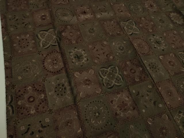 平和屋本店■極上　中国三大刺繍　スワトウ刺繍　汕頭刺繍　総刺繍　訪問着　正倉院花鳥文　黒橡色地　逸品　DZAA9057kh5