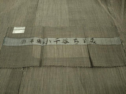 平和屋着物＊極上 夏物 男性 本場小千谷ちぢみ 麻 縞 江戸鼠色×白 吉新織物謹製 証紙付き 逸品 DZAA9074kh5