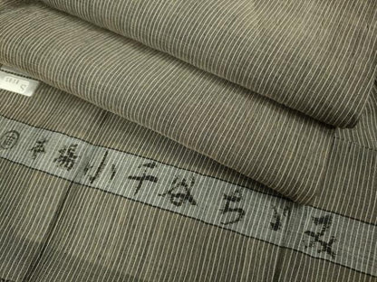 平和屋着物＊極上 夏物 男性 本場小千谷ちぢみ 麻 縞 江戸鼠色×白 吉新織物謹製 証紙付き 逸品 DZAA9074kh5
