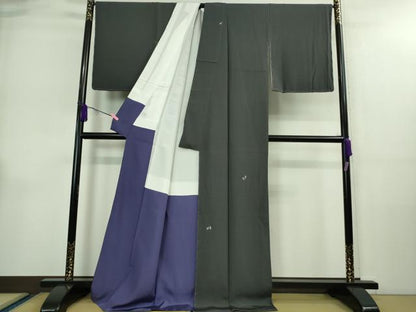平和屋着物●極上　世界的人形師 辻村寿三郎　ジュサブロー　訪問着　舞桜　伊と幸　羊羹色地　金彩　反端付き　逸品　未使用　DZAA9101kh5