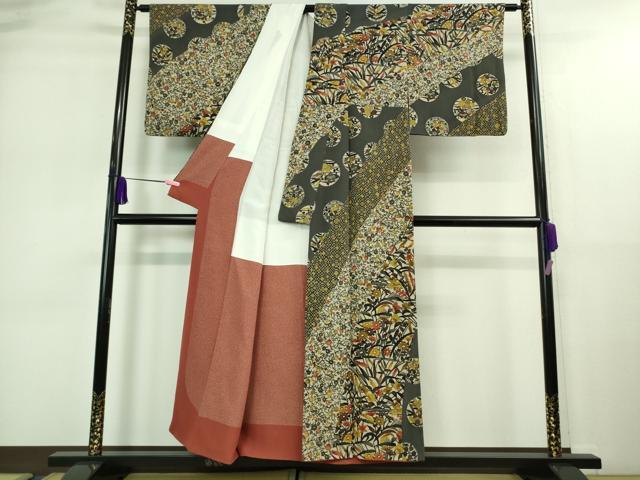 平和屋着物●極上 江戸紅型 五味桂子 訪問着 草花文 藍墨茶色地 鬼しぼ縮緬 逸品 DZAA9144kh5