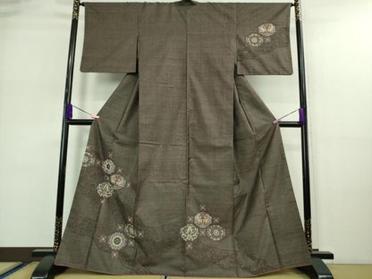 平和屋本店■極上　都喜ヱ門　本場大島紬　訪問着　スワトウ刺繍 相良刺繍 9マルキ 双鳥正倉院花文 金糸　藤絹織物謹製　逸品　DZAA9183kh5
