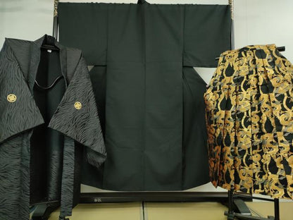 平和屋着物■極上 男性 色無地 紋付き羽織・行灯袴セット キングサイズ 長羽織 舞台衣装 成人式 黒地 洗える着物 逸品 DZAA9355kh5