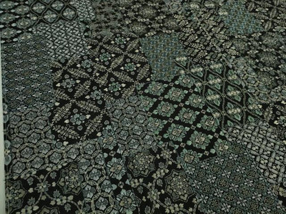 平和屋本店■極上　本場縞大島紬　総刺繍　名物裂花文　黒地　逸品　未使用　DZAA9396kh5