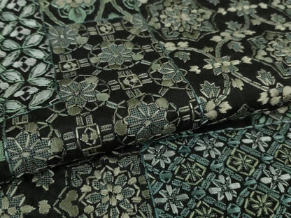 平和屋本店■極上　本場縞大島紬　総刺繍　名物裂花文　黒地　逸品　未使用　DZAA9396kh5