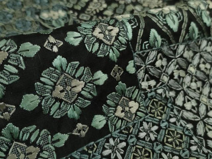平和屋本店■極上　本場縞大島紬　総刺繍　名物裂花文　黒地　逸品　未使用　DZAA9396kh5