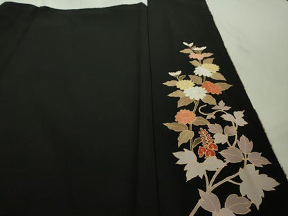 平和屋本店■極上　創業460年・千總　黒留袖　駒刺繍　乱菊　牡丹　吉祥花文　金彩　逸品　DZAA9552kh5
