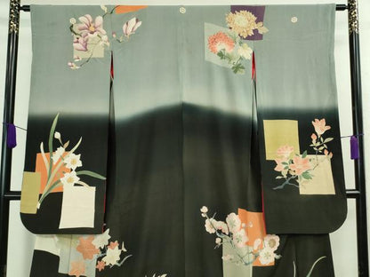 平和屋着物●極上　アンティーク　大正ロマン　振袖　乱菊　梅　楓　黒地　暈し染め　逸品　DZAA9567kh5