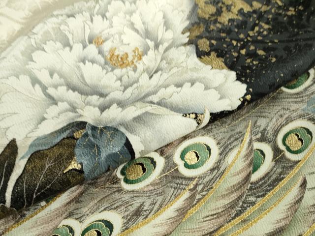平和屋本店■極上　振袖　刺繍　手描き　孔雀　暈し染め　金彩　白×黒　逸品　DZAA9696kh5