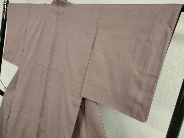 平和屋着物●極上 本場結城紬 重要無形文化財 色無地 梅鼠色 小倉商店謹製 証紙付き 逸品 未使用 DZAA9995kh5