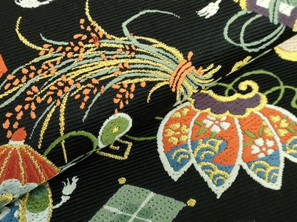 平和屋着物●極上 西陣の老舗 1782年創業 山下織物 六通柄袋帯 唐織 豊年宝尽くし 黒地 金糸 逸品 DZAB0276kh5