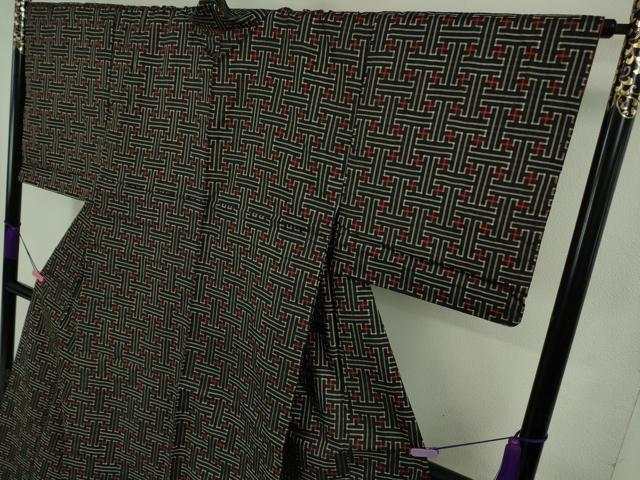 平和屋着物■希少 本場大島紬 龍郷絣 秋名バラ アンサンブル 羽織セット 逸品 DZAB0445kh5