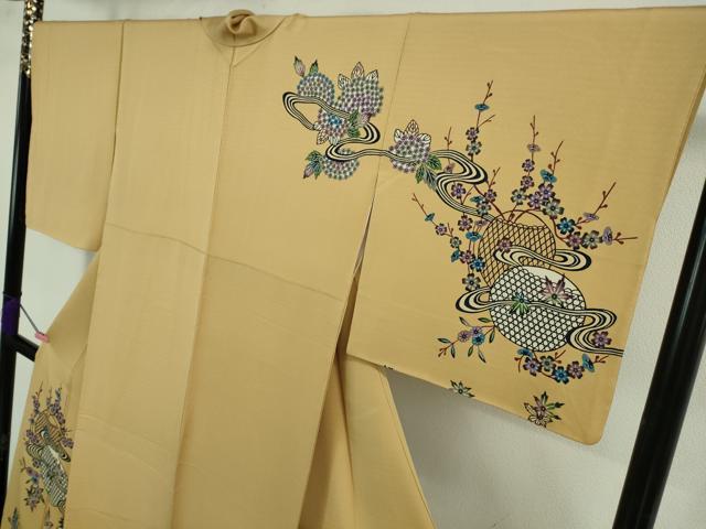 平和屋本店■最高級　城間栄順　本場琉球紅型　訪問着　舞蝶花文　飴色地　反端付き　逸品　DZAB0754kh5