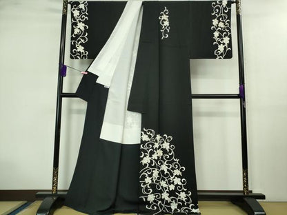 平和屋本店■極上　きもの志麻　岩下志麻ブランド　訪問着　駒刺繍　葡萄唐草文　黒地　金彩　逸品　DZAB0757kh5