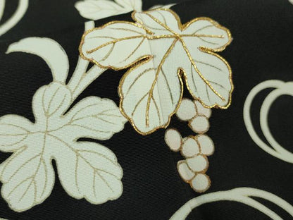 平和屋本店■極上　きもの志麻　岩下志麻ブランド　訪問着　駒刺繍　葡萄唐草文　黒地　金彩　逸品　DZAB0757kh5