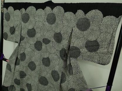 平和屋着物∴極上 夏物 こむさでもーど・COMME CA DU MODE 浴衣 貉菊 黒地 綿 逸品 DZAB0828kh5