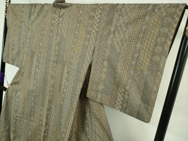 平和屋本店■極上　紬　刺し子　総刺繍　名物裂花間道　煤色地　逸品　DZAB1107kh5