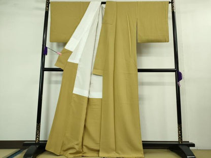 平和屋着物●極上 色無地 芥子色 鬼しぼ縮緬 逸品 DZAB1131kh5