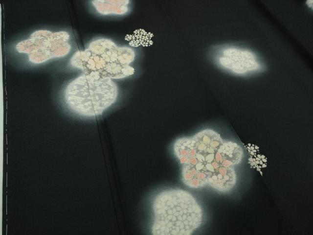 平和屋着物●極上 十日町 名門 滝泰謹製 訪問着 相良刺繍 駒刺繍 舞花文 黒地 暈し染め 金銀糸 逸品 未使用 DZAB1144kh5