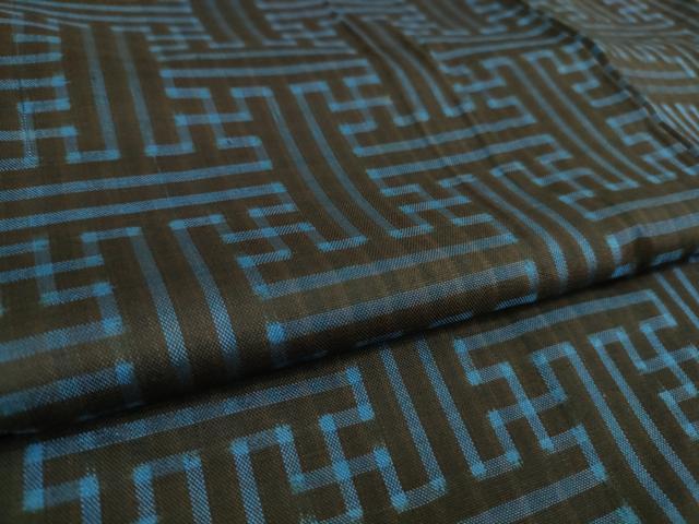 平和屋着物●希少 本場大島紬 龍郷絣 秋名バラ 逸品 DZAB1158kh5