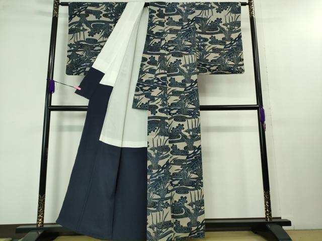 平和屋本店■極上　浦野理一　経節紬　型染　流水杜若桜文　逸品　DZAB1377kh5