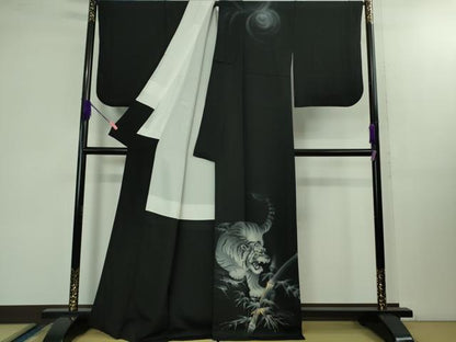 平和屋本店■極上　訪問着　手描き　龍　虎　笹竹　黒地　金銀彩　逸品　DZAB1412kh5