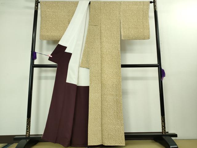 平和屋本店■極上　浦野理一　型染　小紋　こぼれ松葉　枯色地　鬼しぼ縮緬　逸品　DZAB1427kh5