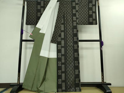 平和屋本店■極上　現代龍郷絣　本場大島紬　7マルキ　色紙間道　逸品　DZAB1450kh5