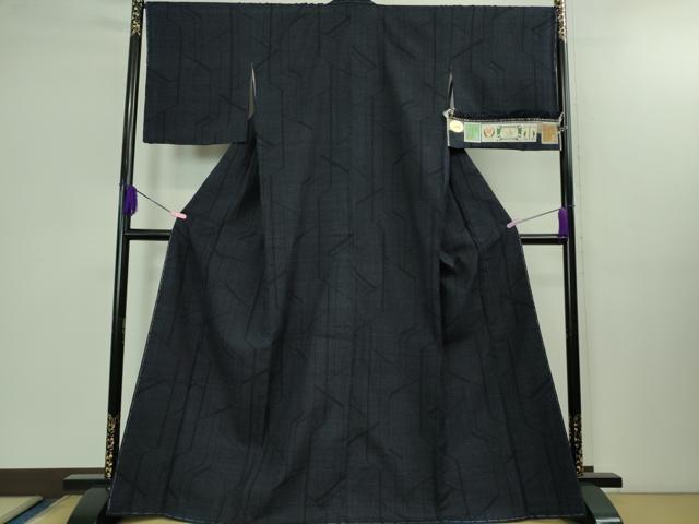 平和屋本店■極上　本場結城紬　重要無形文化財　100亀甲　幾何学文様　濃藍色地　証紙・証明書付き　逸品　未使用　DZAB1567kh5
