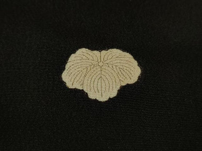 平和屋本店●極上　アンティーク　大正ロマン　振袖　駒刺繍　飛鶴亀甲吉祥花文　黒地　金彩　逸品　DZAB1609kh5