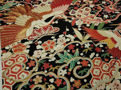 平和屋本店●極上 アンティーク 大正ロマン 振袖 駒刺繍 雲取り飛鶴吉祥花文 黒地 金彩 逸品 DZAB1615kh5