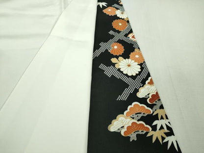 平和屋本店●極上　創業460年・千總　黒留袖　駒刺繍　宝尽くし　飛鶴吉祥花文　高島屋扱い　逸品　DZAB1621kh6