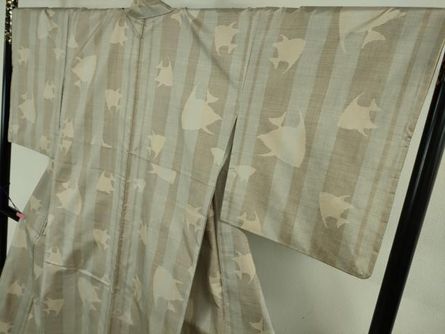 平和屋本店■極上　本場大島紬　白大島　7マルキ　エンゼルフィッシュ　逸品　DZAB1728kh5