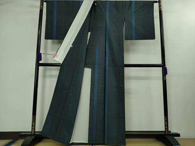 平和屋着物●極上 紺九 四代目 森義男 本藍染 本場大島紬 9マルキ 古代染色純泥染 伊集院リキ商店謹製 証紙付き 逸品 DZAB1736kh5