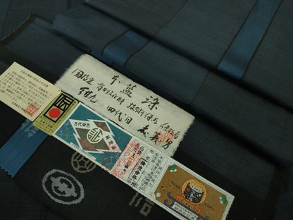 平和屋着物●極上 紺九 四代目 森義男 本藍染 本場大島紬 9マルキ 古代染色純泥染 伊集院リキ商店謹製 証紙付き 逸品 DZAB1736kh5