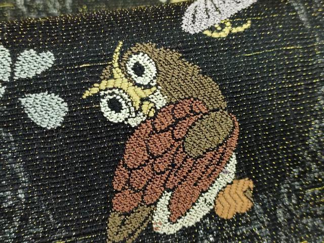 平和屋着物●極上　六通柄袋帯　兎　猫　狸　梟　黒地　金糸　逸品　DZAB1782kh6