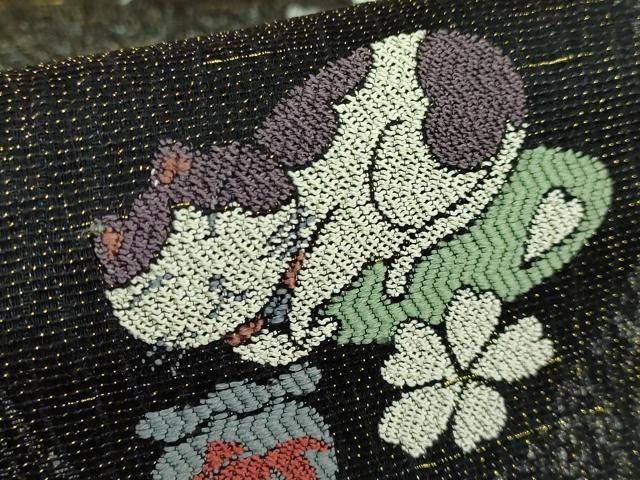 平和屋着物●極上　六通柄袋帯　兎　猫　狸　梟　黒地　金糸　逸品　DZAB1782kh6