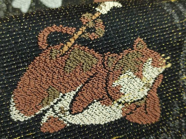 平和屋着物●極上　六通柄袋帯　兎　猫　狸　梟　黒地　金糸　逸品　DZAB1782kh6