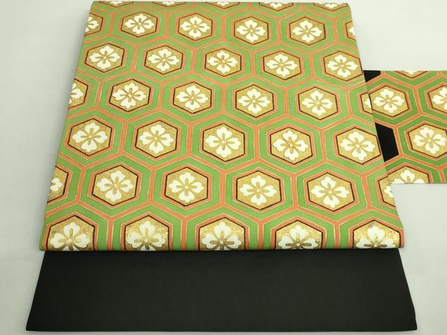 平和屋着物●極上　塩瀬　九寸名古屋帯　駒刺繍　亀甲花菱文　黒地　金彩　逸品　DZAB1821kh6