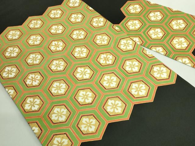 平和屋着物●極上　塩瀬　九寸名古屋帯　駒刺繍　亀甲花菱文　黒地　金彩　逸品　DZAB1821kh6