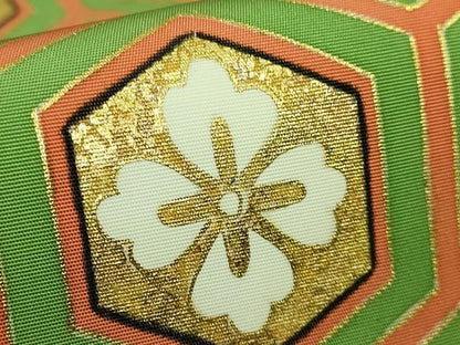 平和屋着物●極上　塩瀬　九寸名古屋帯　駒刺繍　亀甲花菱文　黒地　金彩　逸品　DZAB1821kh6