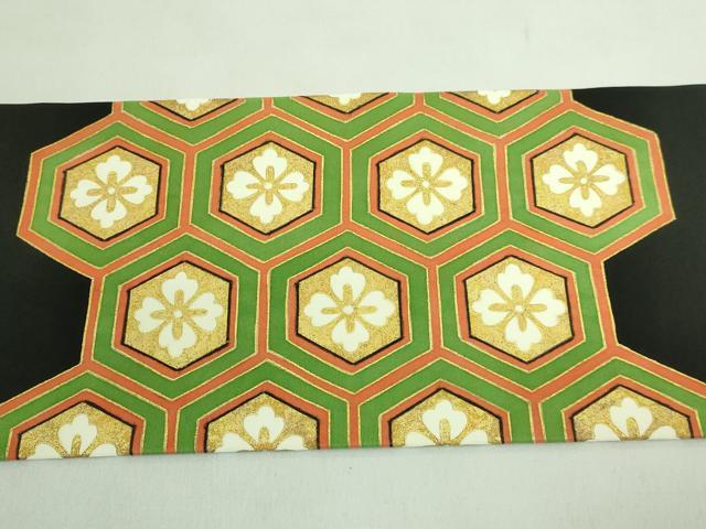 平和屋着物●極上　塩瀬　九寸名古屋帯　駒刺繍　亀甲花菱文　黒地　金彩　逸品　DZAB1821kh6