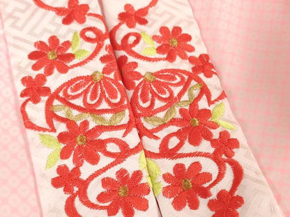 平和屋本店[]極上　七五三　女の子　7歳　祝着・襦袢(単衣・半衿刺繍)・袋帯　3点セット　舞蝶毬文　金彩　逸品　DZAB1855kh6