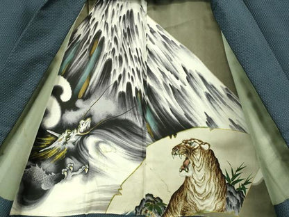 平和屋着物●極上　男性　お召　アンサンブル　亀甲柄　羽裏・龍　虎　逸品　DZAB1876kh6