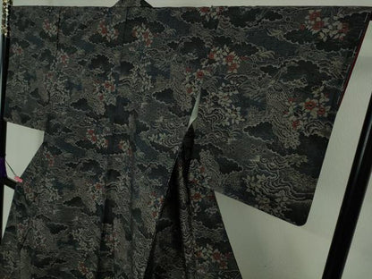 平和屋着物●極上　本場大島紬　7マルキ　孔雀花文　逸品　未使用　DZAB1925kh6