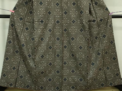 平和屋着物●希少　本場大島紬　龍郷絣　谷崎織物謹製　証紙付き　逸品　未使用　DZAB1962kh6